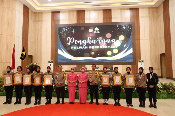 
					Tatap Muka Ibu Asuh Polwan Polda Lampung