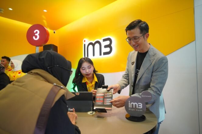
					Siap Berikan Digital Experience yang simpel & next level, IM3 Transformasikan Layanan Pascabayar Menjadi IM3 Platinum