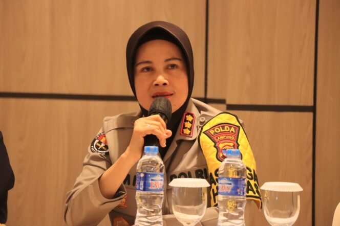 
					Kakek di Lampung Timur Dianiaya Menantu Hingga Patah Tulang