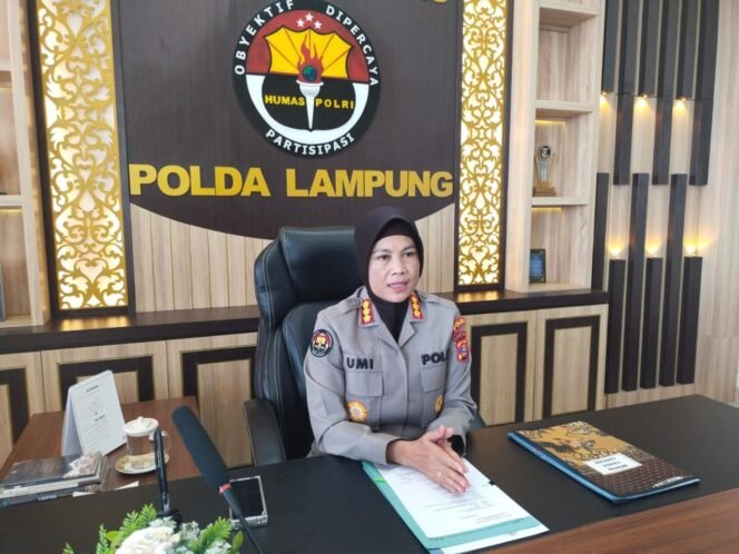 
					Truk Bermuatan Sapi Terlibat Laka Beruntun di Jalur Masuk Pelabuhan Bakauheni