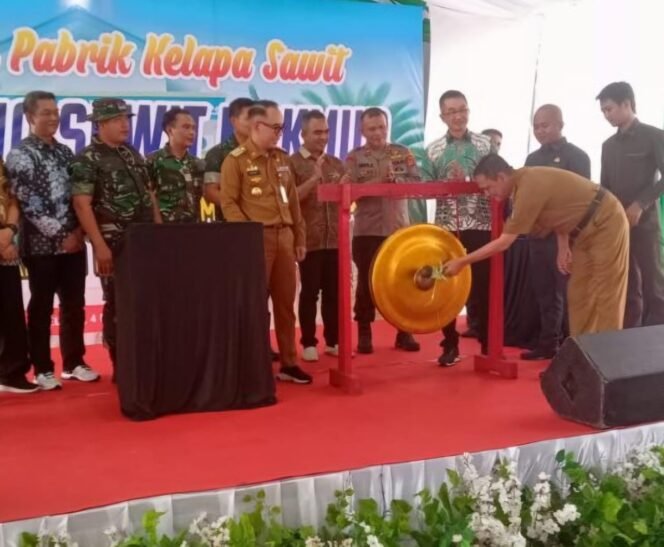 
					Resmikan PT. Pesona Sawit Makmur, Raden Adipati Dukung Beroperasinya Pabrik Sawit 