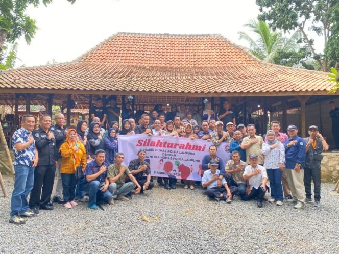 
					Kabid Humas Polda Lampung Gelar Silaturahmi dengan Awak Media Mitra Humas