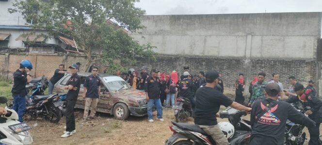 
					Minta Klarifikasi, Puluhan Massa Grib Gruduk Sekret PD IWO Pringsewu