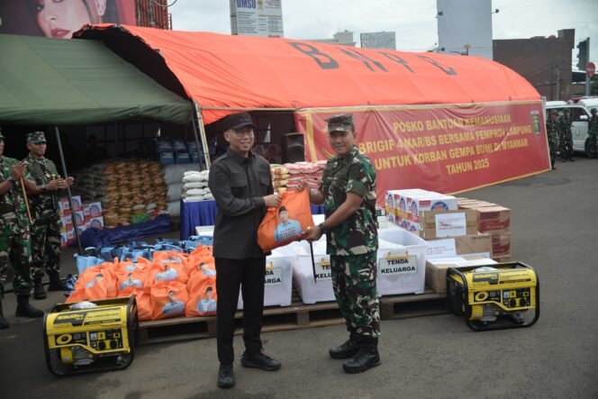 
					Bentuk Kepedulian, Pemprov Lampung dan Brigif 4 Mar/BS Bantu Korban Gempa Myanmar