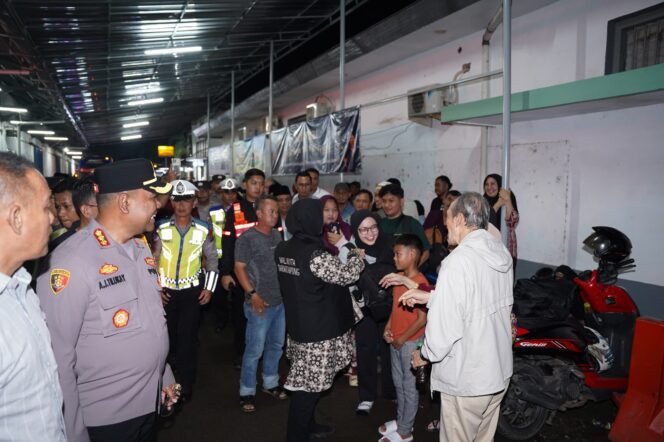 
					Walikota Bandar Lampung Tinjau Arus Balik Idul Fitri 1446H