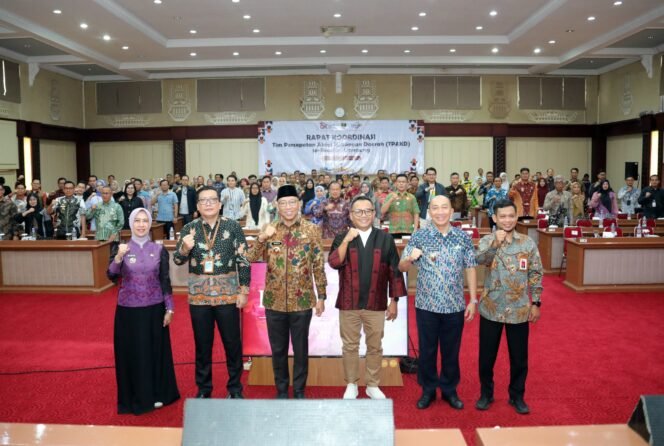 
					Rapat Koordinasi Tpakd Se-provinsi Lampung: Arah Strategi Program Kegiatan TPAKD Tahun 2025