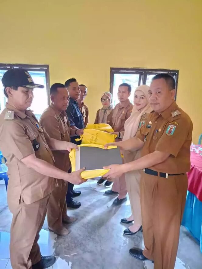 
					BAPENDA Way Kanan Serahkan DHKP dan SPPT PBB 2025 ke Kecamatan Negeri Agung