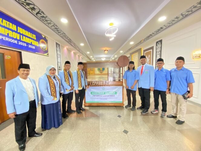 
					DPW BKPRMI Lampung Serahkan Gerobak Program UMKM EMAS: Wujud Nyata Gerakan Bangun Ekonomi Masjid
