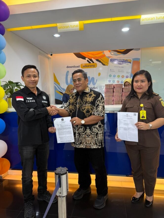 
					Kejari Bandar Lampung Kembali Setorkan 1,5 M Perkara Tipikor dan Berhasil Total Pulihkan Kerugian Negara 15 M