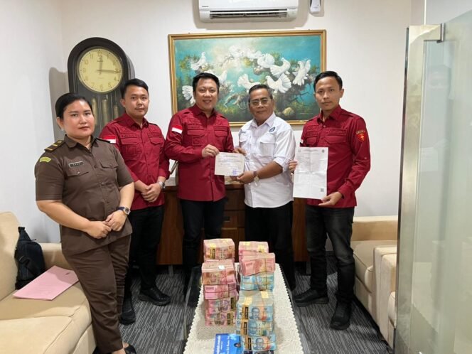 
					Setorkan Kerugian Negara 1,8 M, Kejari Bandar Lampung Komitmen Berantasa Korupsi Demi Pemerintahan Yang Bersih dan Berintegritas