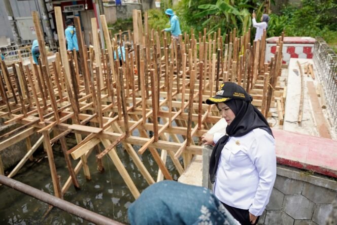 
					Cegah Banjir, Pemkot Bandar Lampung Terus Perbaiki Saluran Air di 18 Titik