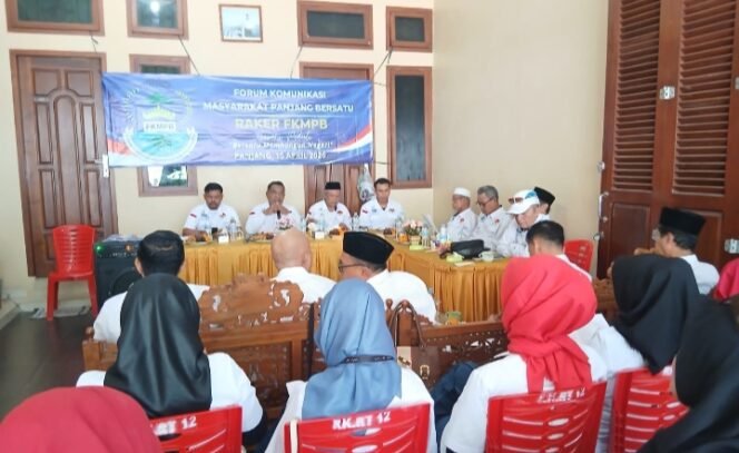 
					Raker, Sutomo Ajak Pengurus Satukan Tekad Besarkan FKMPB