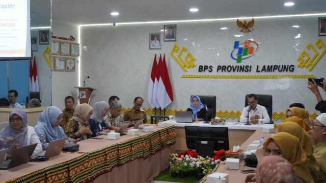 
					Tingkat Pengangguran Terbuka Lampung Turun Menjadi 3,95% di Februari 2026, Penyerapan Tenaga Kerja Tembus 34,53 Ribu Orang