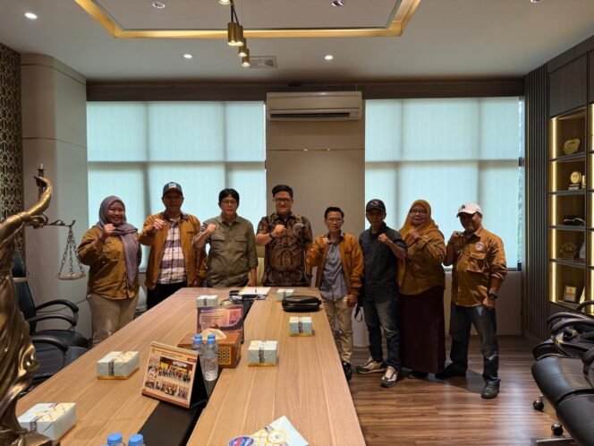 
					Perkuat Sinergi, Ketua DPRD Lampung Terima Audiensi Organisasi Pers Taring